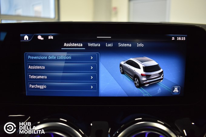 MERCEDES-BENZ GLA 200 d Automatic AMG Line Advanced Plus